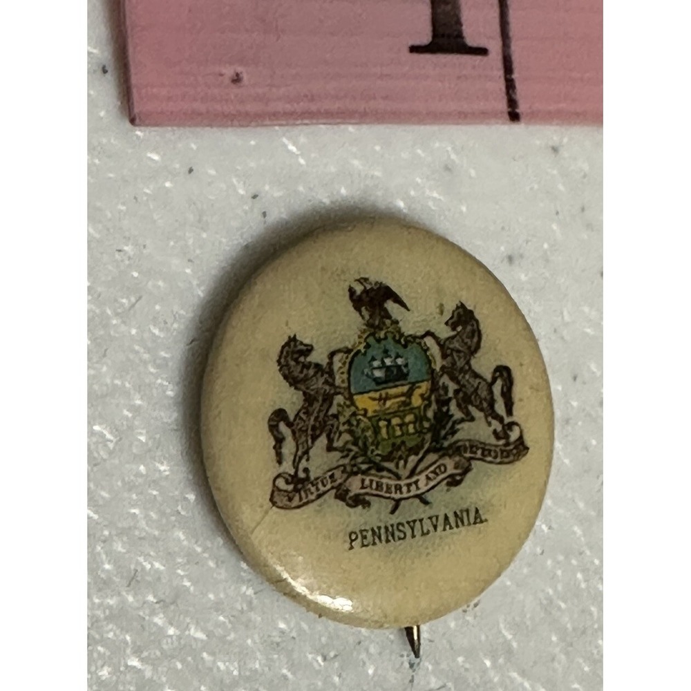 Pennsylvania State Seal Sweet Caporal Cigarettes‎ Whitehead & Hoag Pinback